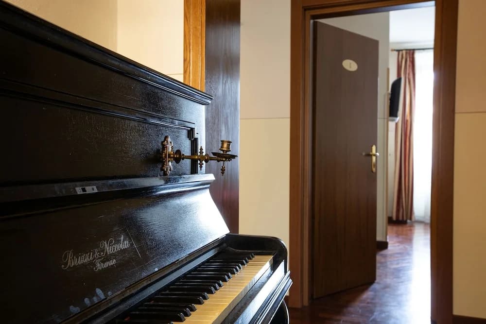 Aramis Deluxe Rooms - photo 20
