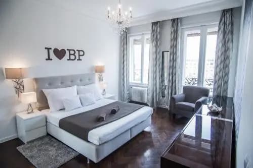 Royal Danube Apartments - photo 13