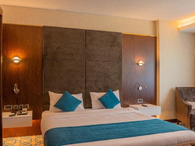Royal Crown Hotel - photo 29