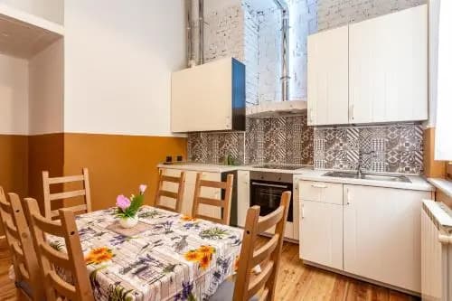 White Wall Apartment - main photo