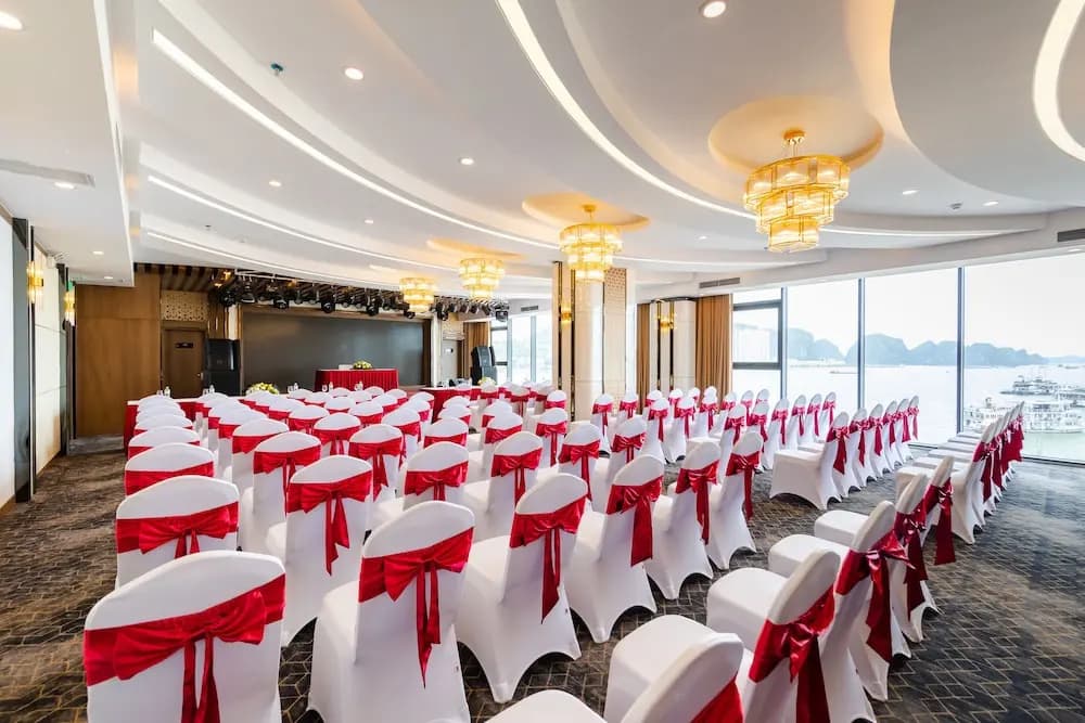 Muong Thanh Grand Bai Chay Hotel - photo 23