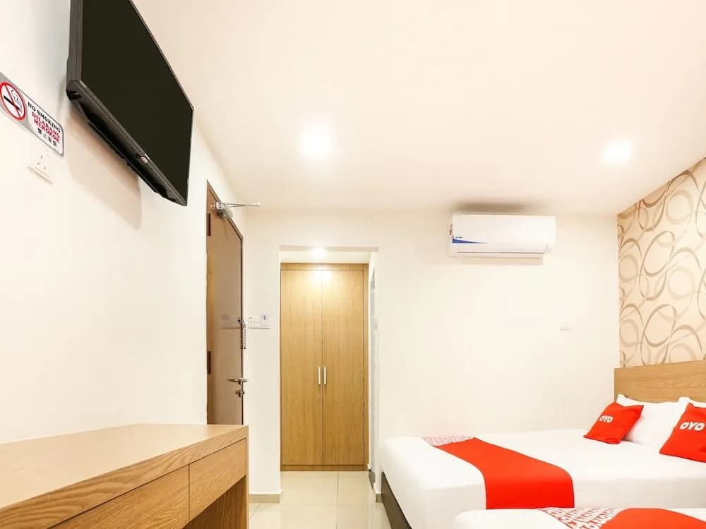 OYO 89696 D'yaya Hotel - photo 4