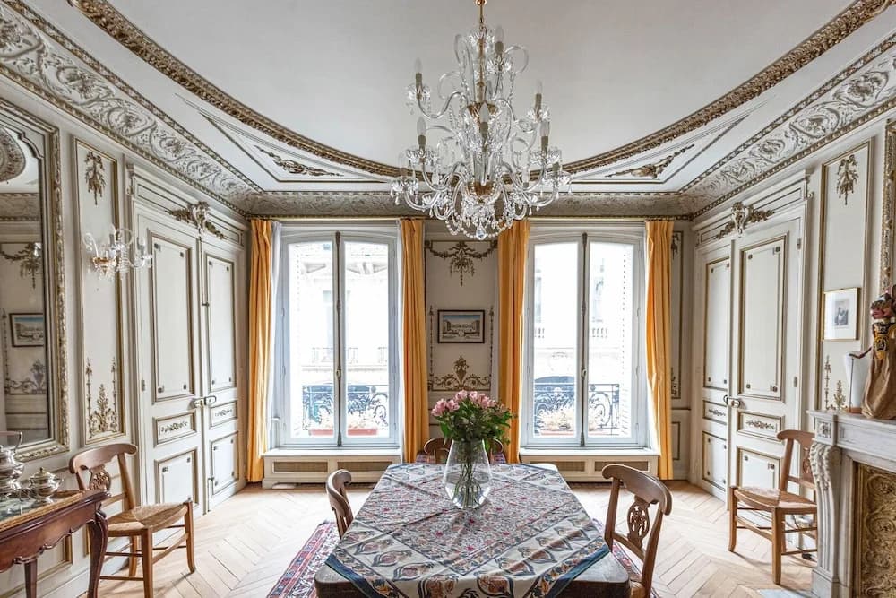 Classical Features in the 9th - photo 6