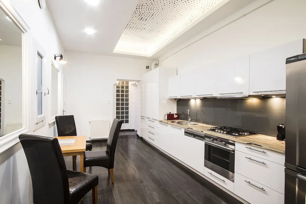 Large Central Apartment Fehérhajó - photo 12