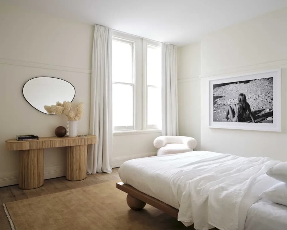 Three Rooms Sydney - photo 3