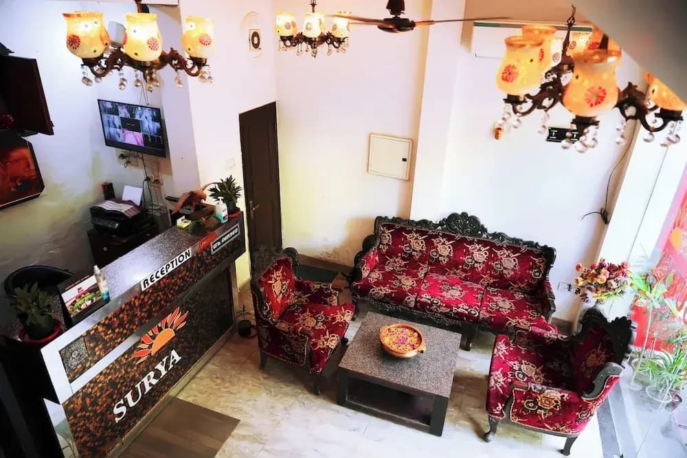 Surya inn - photo 6