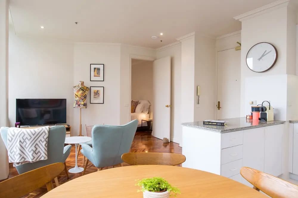 1 Exhibition Apartment Hotel - photo 7