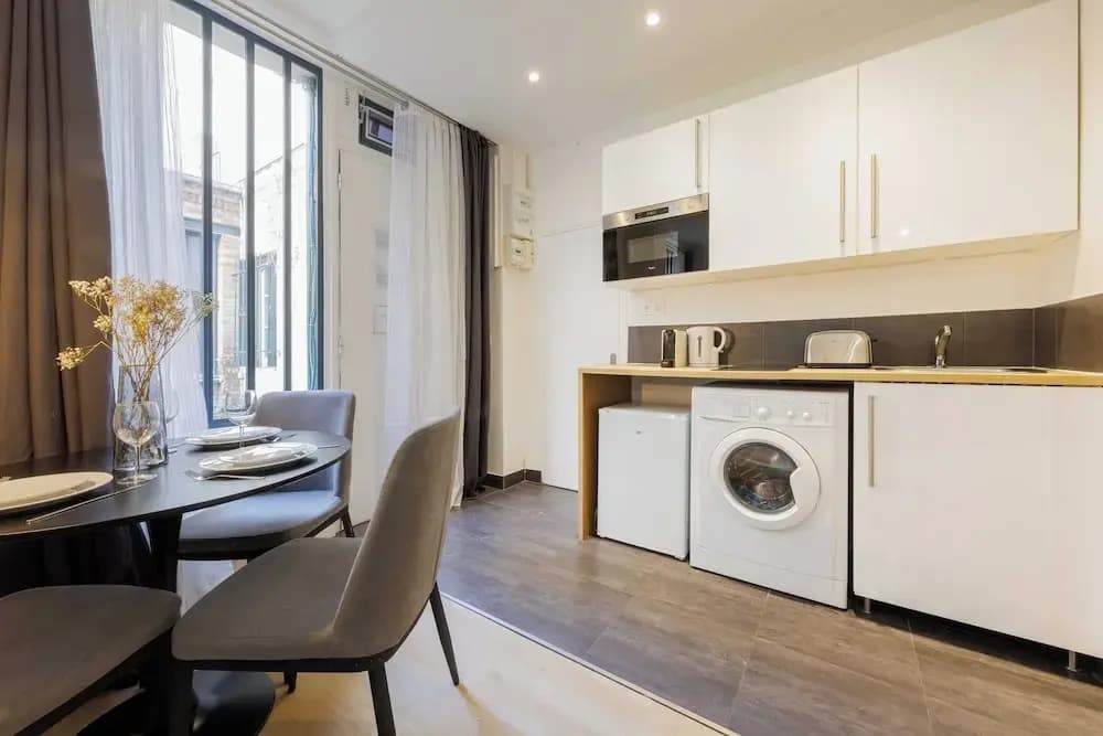 Beautiful Apartment at Gare de L'est Republique - photo 9