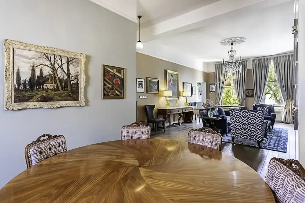 Well-designed Chelsea Flat - photo 17