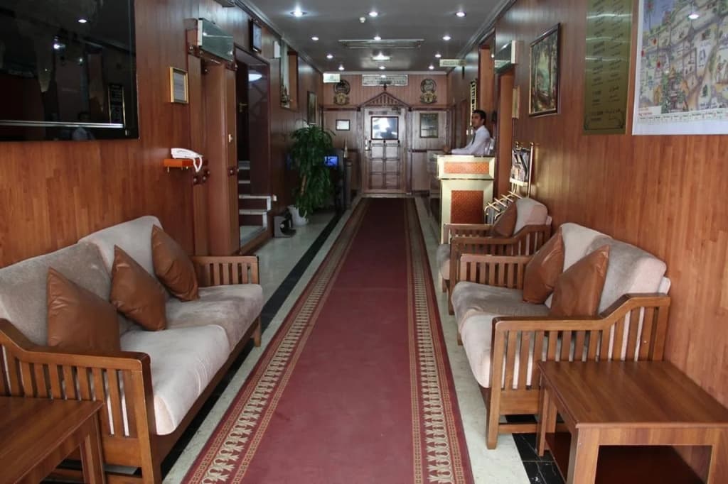 Middle East Hotel - photo 7