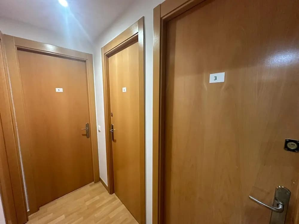 Fast Single Rooms - photo 5