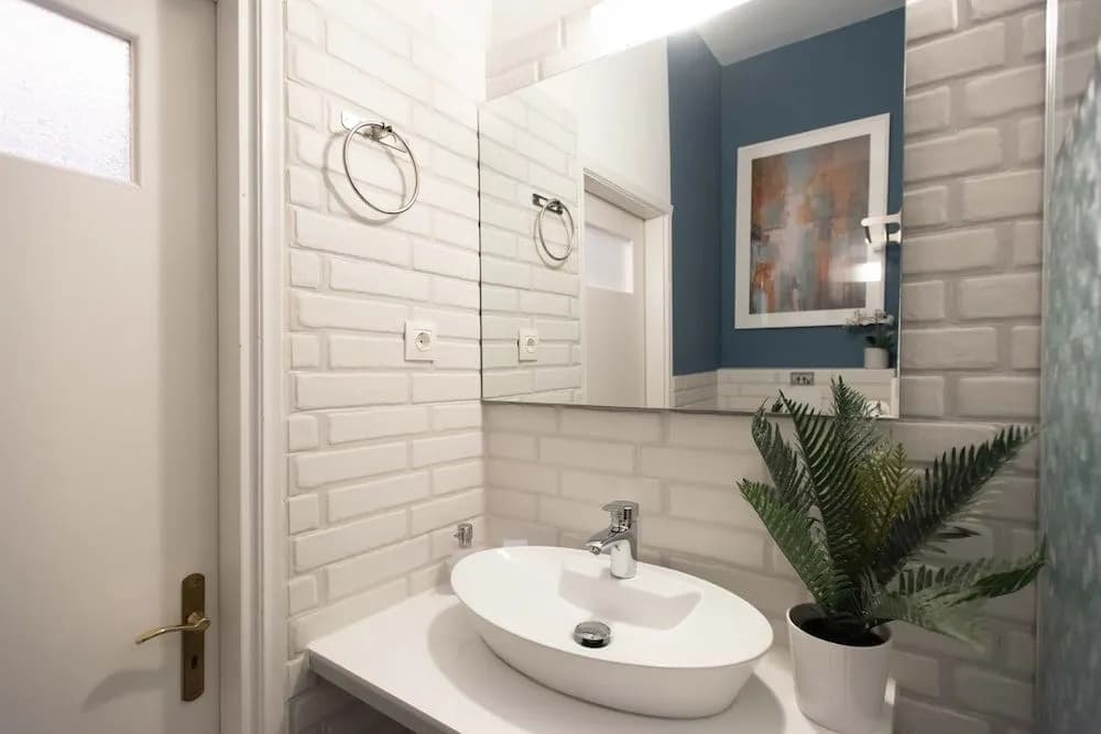 Blue Ark Comfort near Acropolis - photo 8