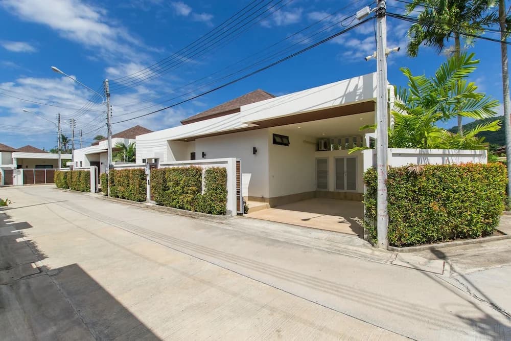 West Facing 3BR Pool Villa by Intira - photo 14