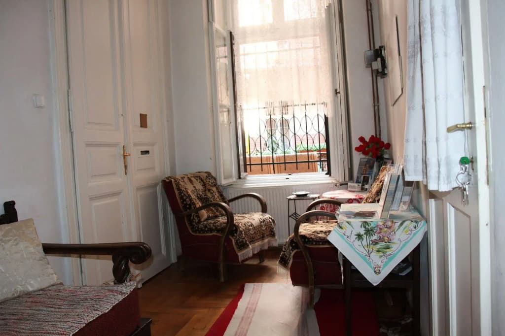 A' Margit Guesthouse - photo 2