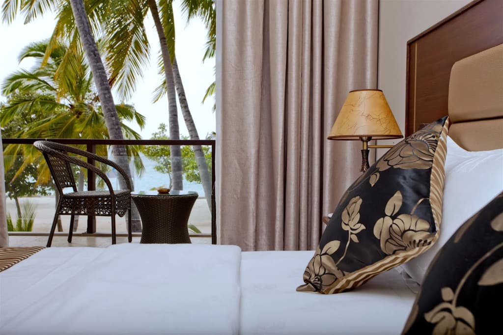 Kaani Beach Hotel - photo 5