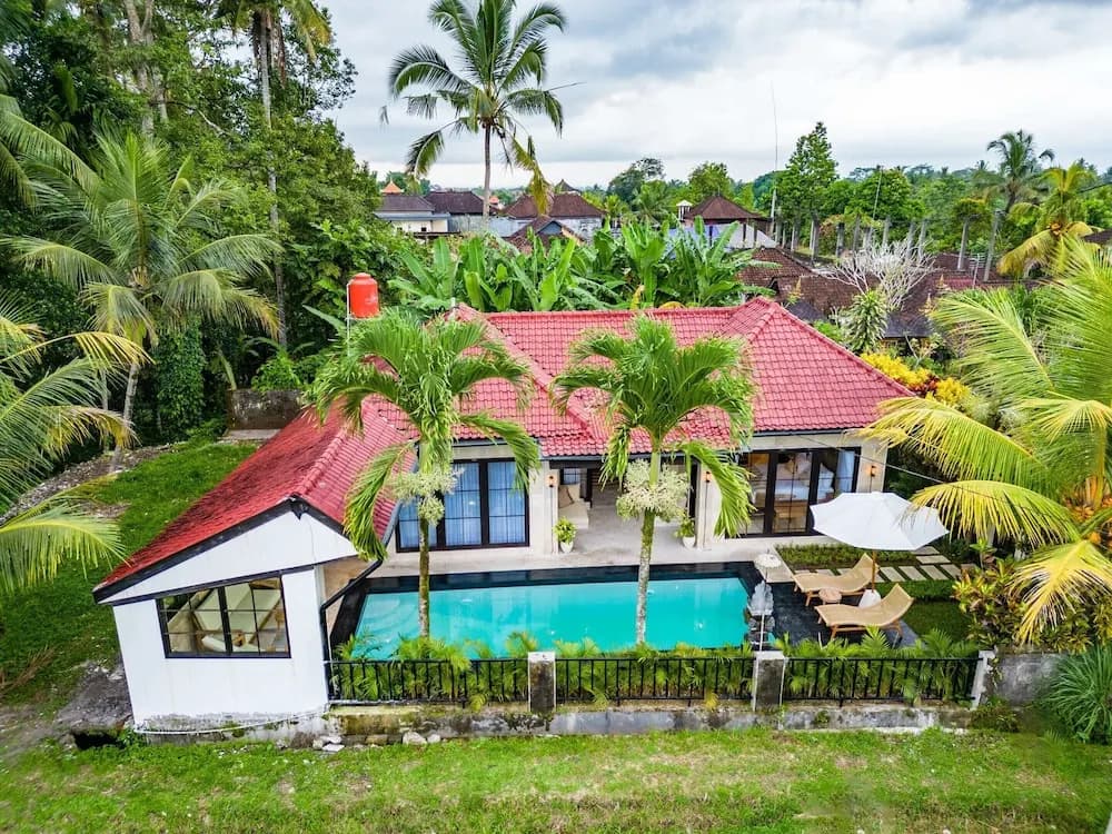 Rumah Villa by EVDEkimi - Quiet Ubud escape with Pool and Outdoor lounge - photo 9