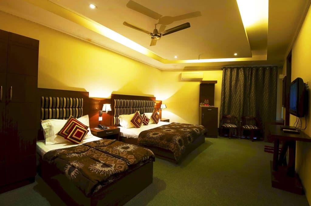 Hotel City Centre - photo 7