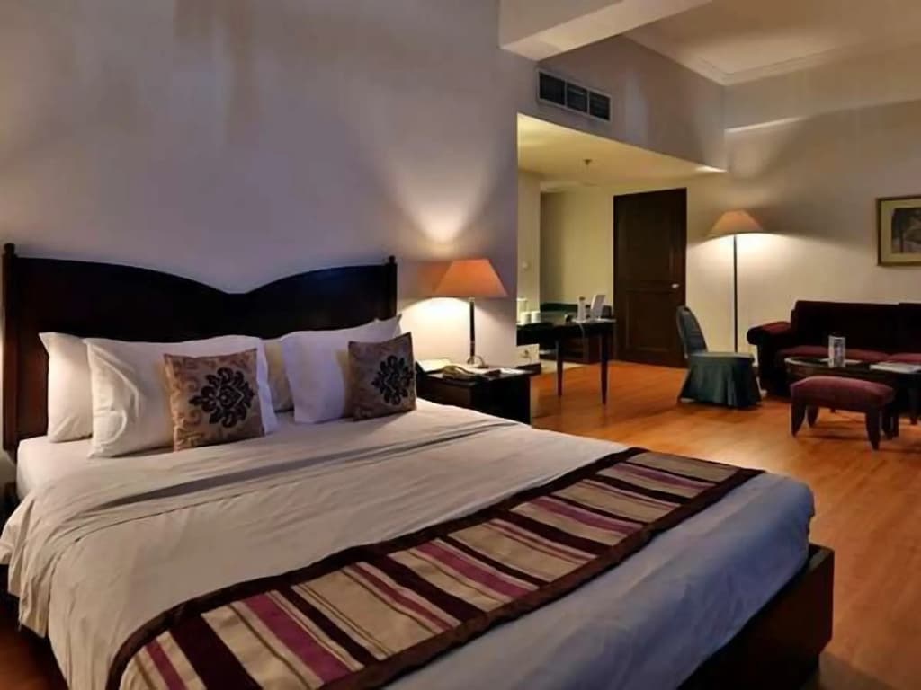 The Acacia Hotel Jakarta - photo 3