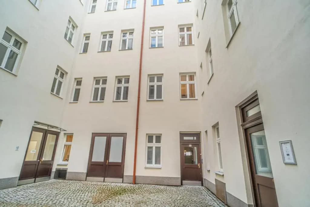 Útulny byt v centru Prahy - photo 29
