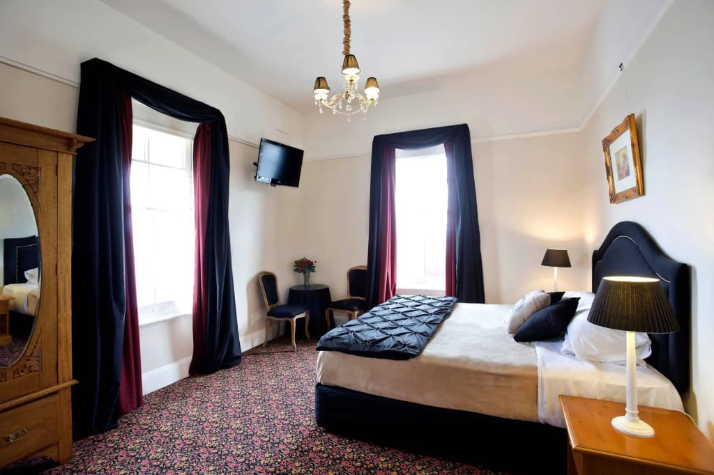 Alexandra Hotel - photo 3