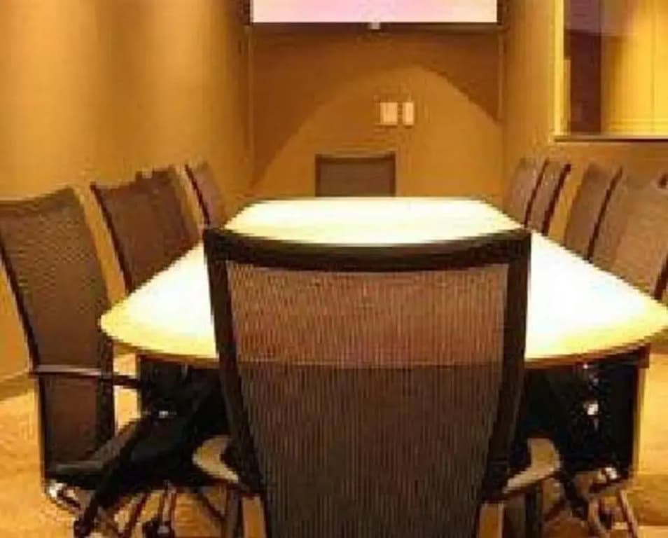 Lander Hotel Prince Edward - photo 14