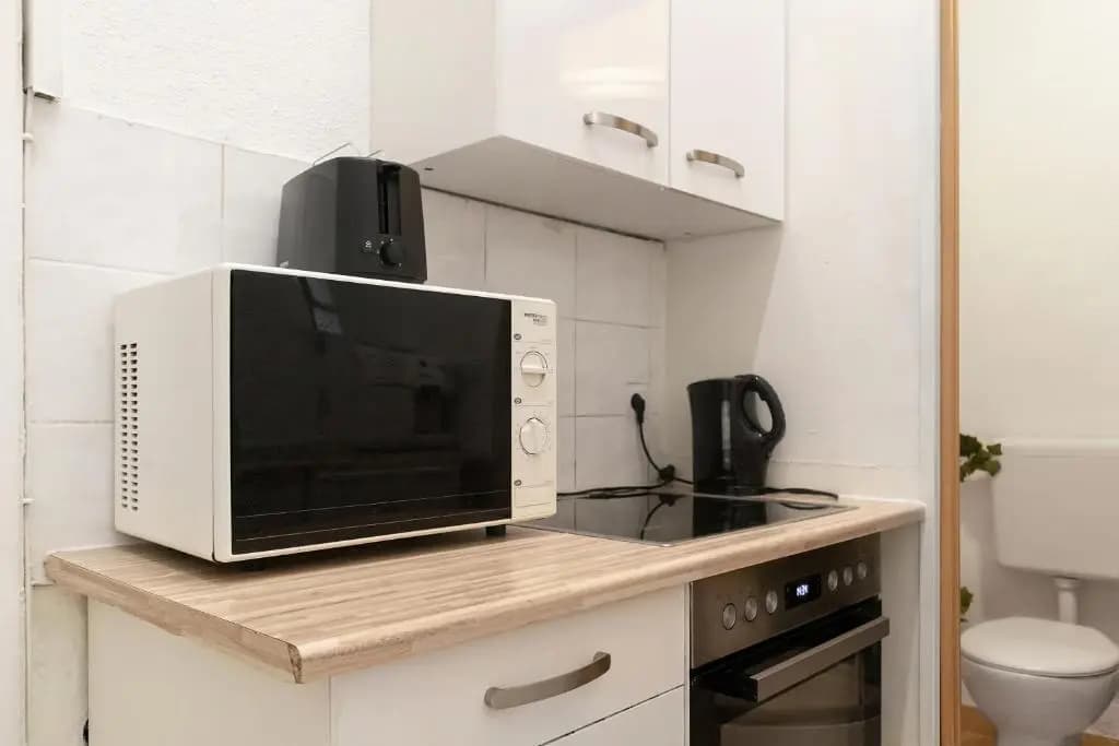 Vibrant 1br - Ideal Long Stay Accommodation - photo 9