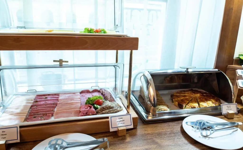 EA Hotel Sonata - photo 14