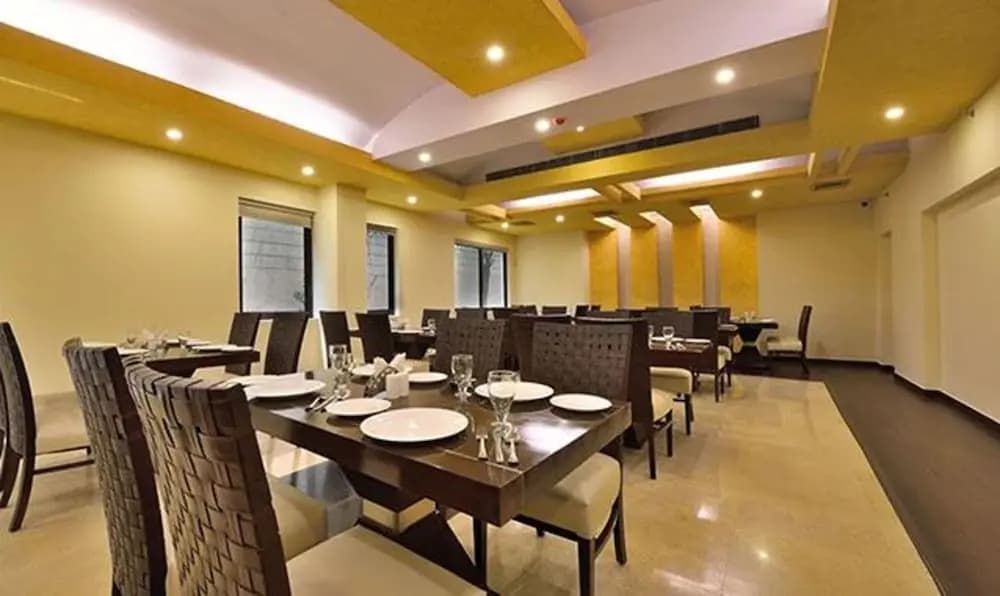 Fabhotel Prime Westend Inn - photo 15