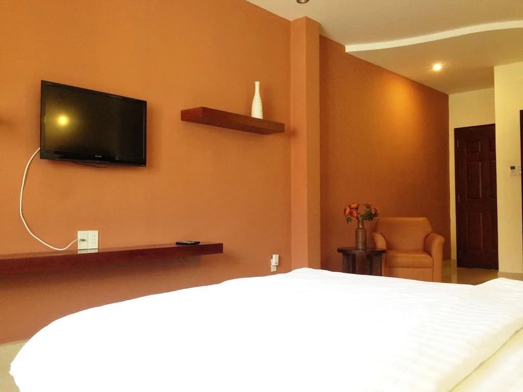 Meowy Boutique Hotel - photo 3