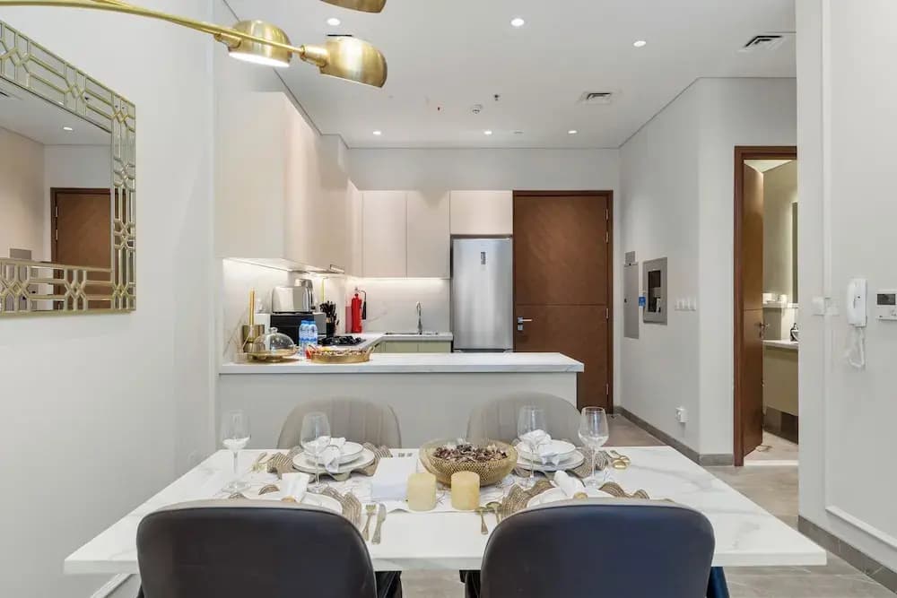 Brand New Stylish Unit near Circle Mall - photo 19