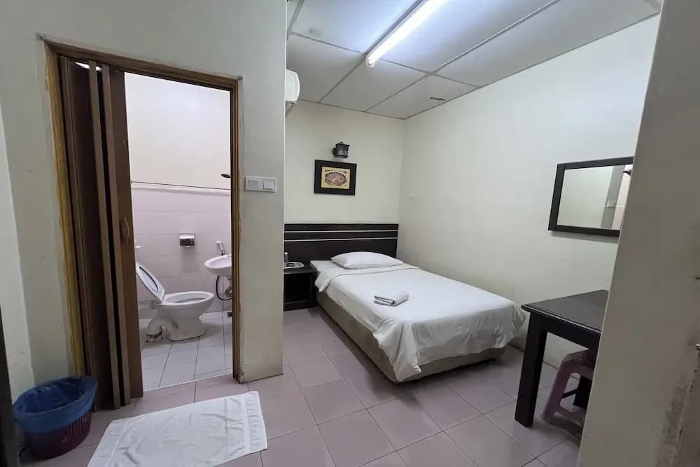Seri Kemaman Inn, Chukai Terengganu - photo 15