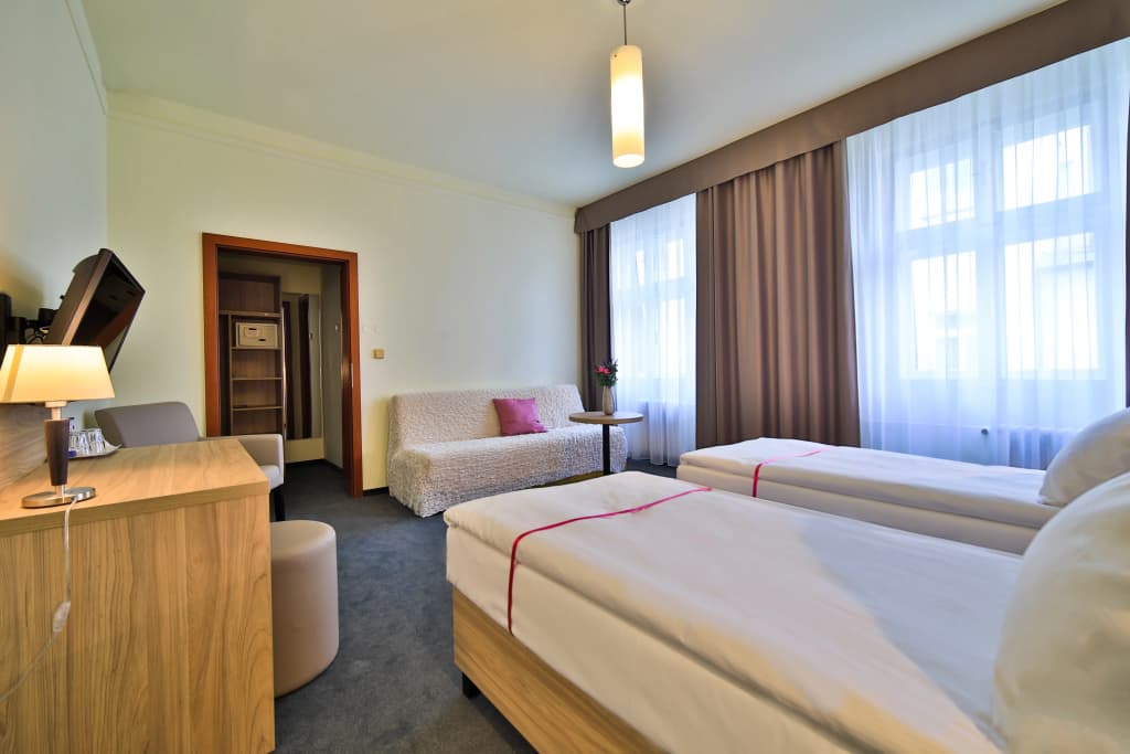 Atlantic Hotel - photo 3