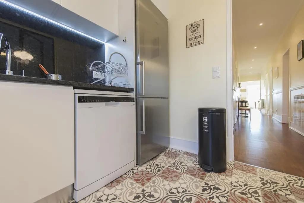 Spacious 4bdr River View - photo 17