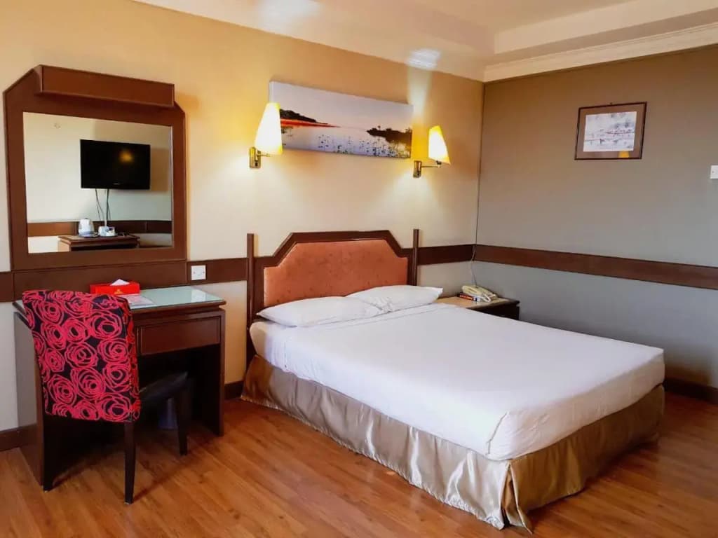Hotel Grand Crystal - photo 27