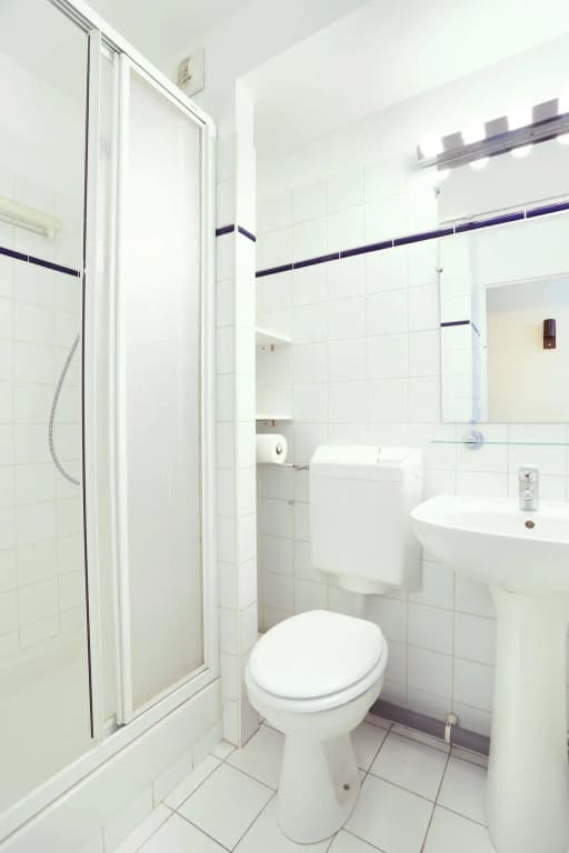 Les Lilas Serviced Apartments - photo 9