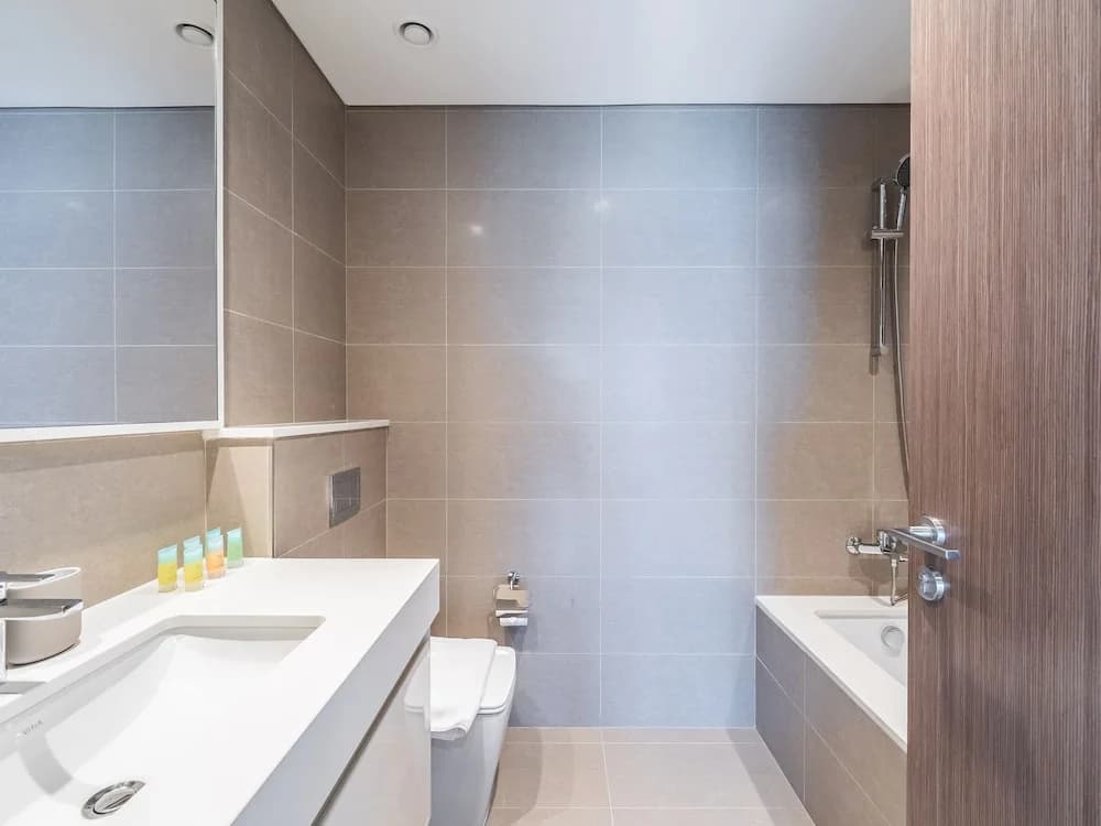 Exquisite 2BR - Breathtaking BurjSkyline - photo 7