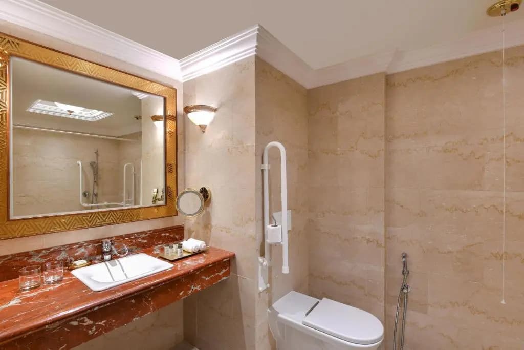 Sheraton Grand Doha Resort & Convention Hotel - photo 36