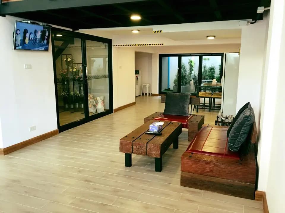 Errday Guest House - photo 10