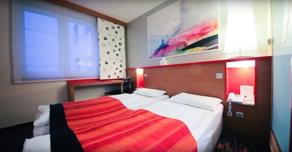 Royal Park Boutique Hotel - photo 6