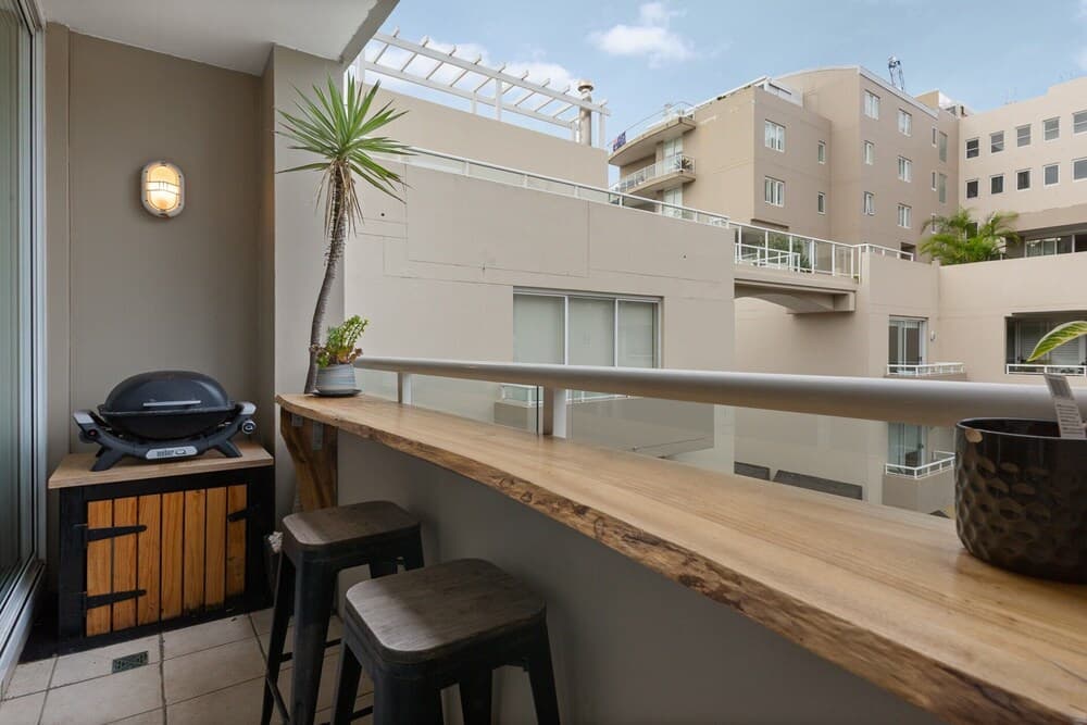 Spacious 1 Bed Near Manly Beach - photo 8