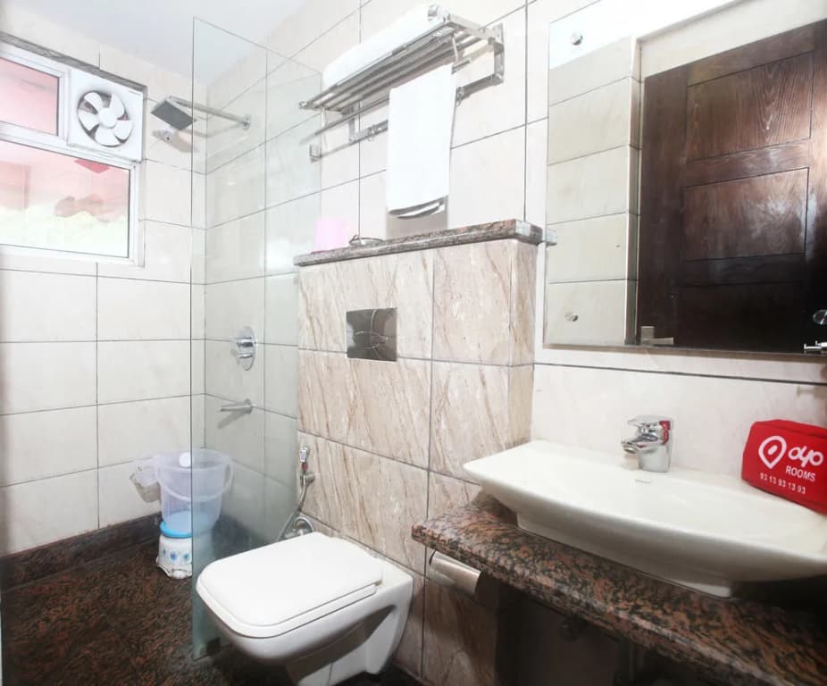 OYO Premium Paharganj - photo 7
