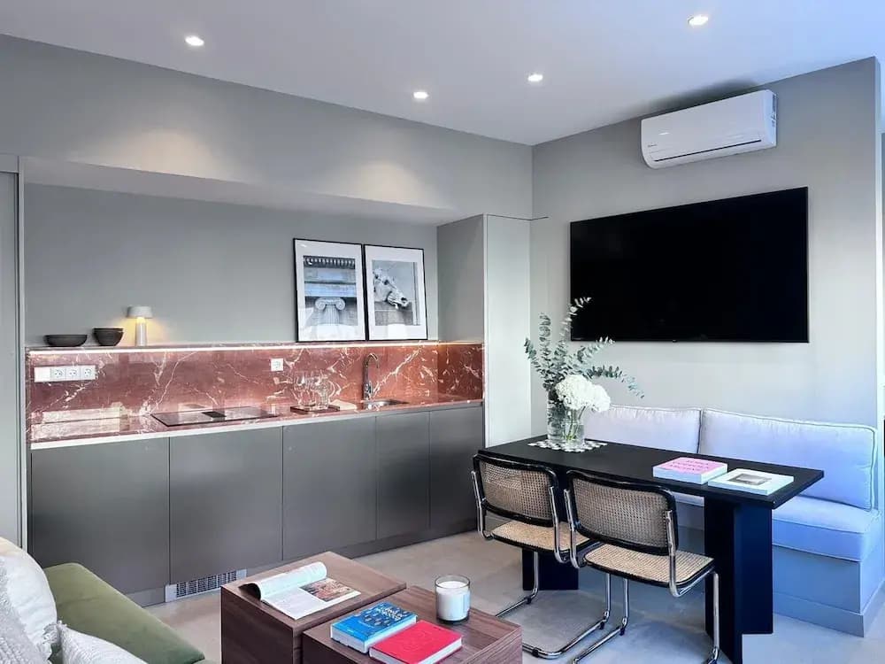 Edmond Vibes Almagro Suites - photo 12