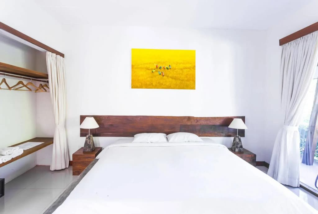 Big Brother Surf Inn - photo 2