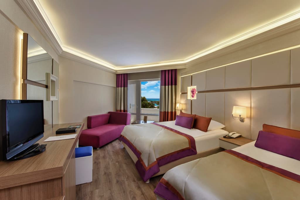 Delphin Botanik Hotel - photo 3