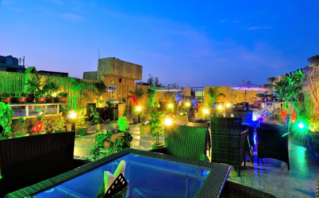 Hotel Aman Continental - photo 14