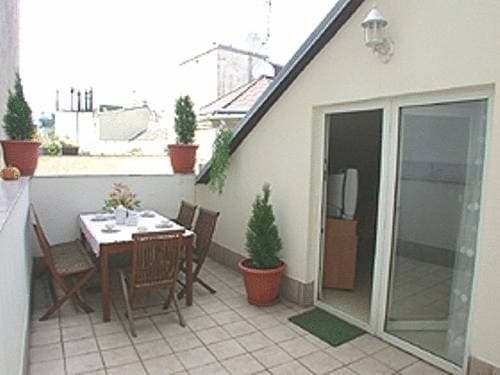 Mozart Apartments - photo 11