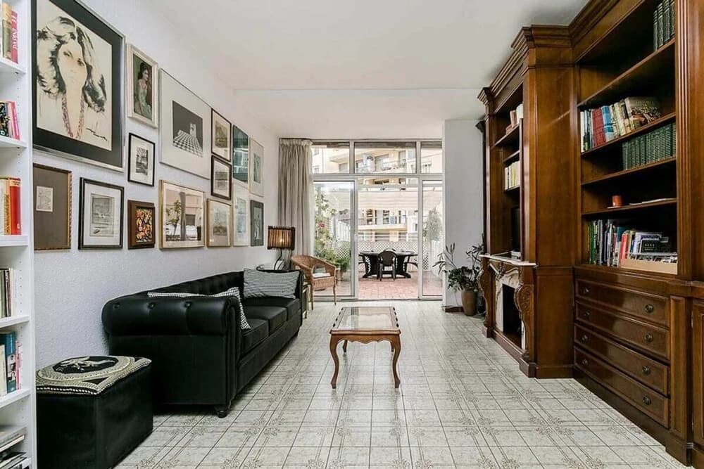 Vintage 3bed/2bath With big Terrace in Eixample - photo 13