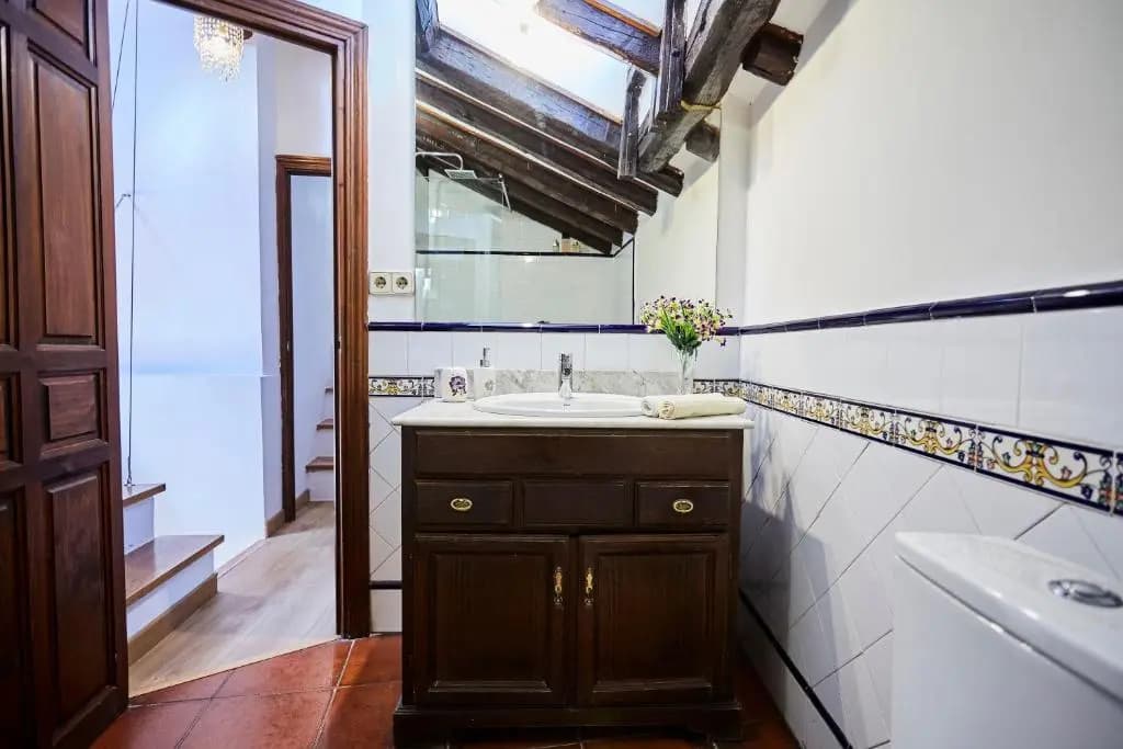 Ático duplex con terraza en puro centro, 2 a 8 pax - photo 7