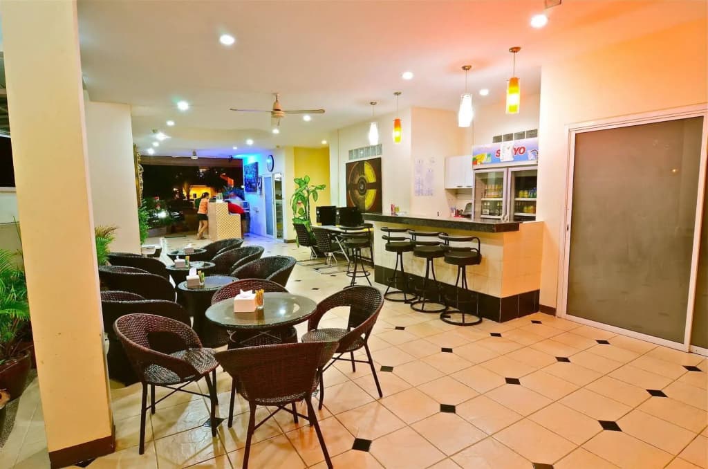 Square One Hotel Patong - photo 17