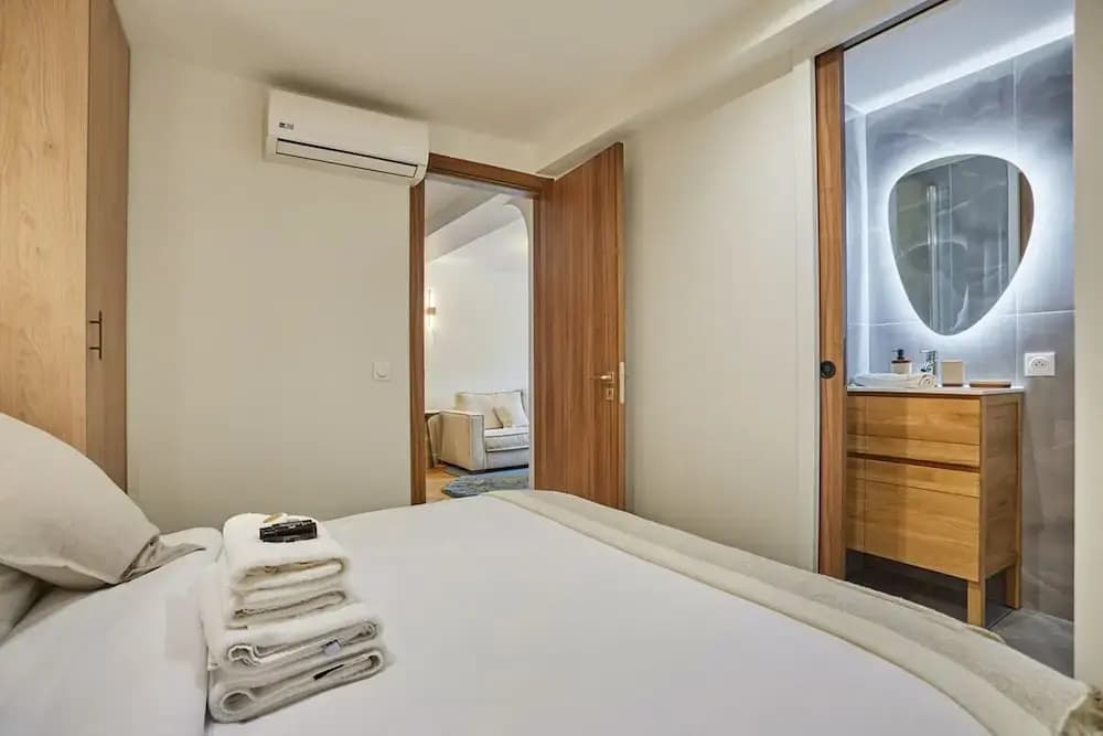 Apartment in the Center of Paris - photo 3